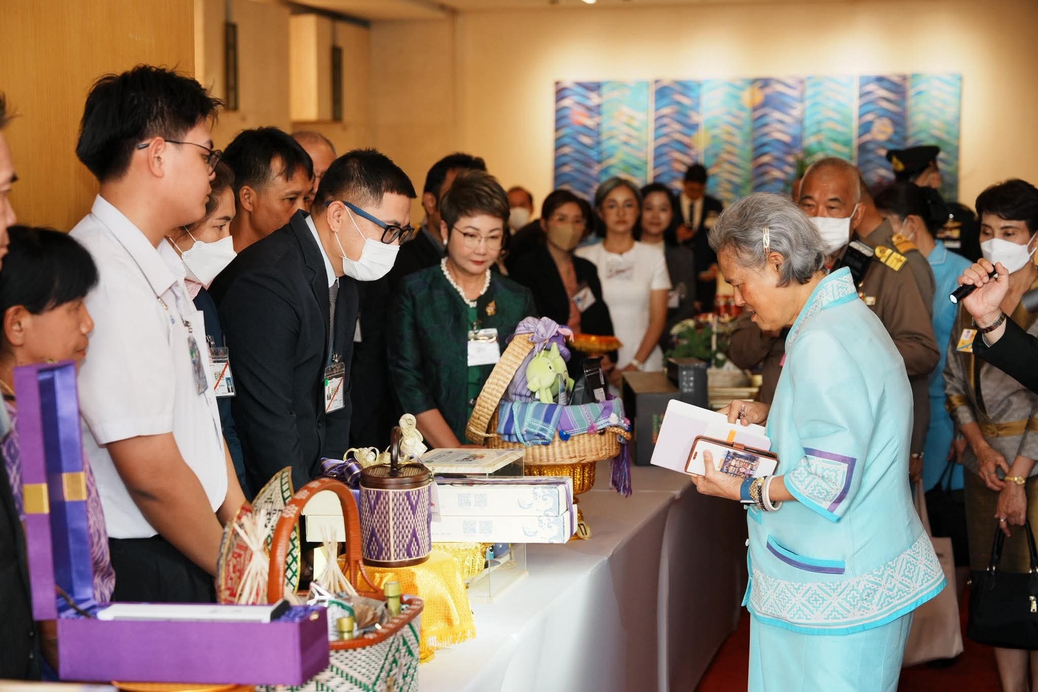 มฟล. ถวายรายงานผลงาน “Art Toy จากระบบจัดการขยะอัจฉริยะ” ในงานมหกรรมงานวิจัยแห่งชาติ 2568