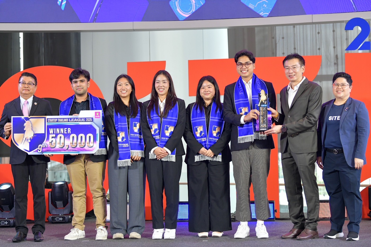 นักศึกษาแม่ฟ้าหลวงคว้าชัยบนเวที Startup Thailand League 2025 พร้อมรับรางวัล University of the Year