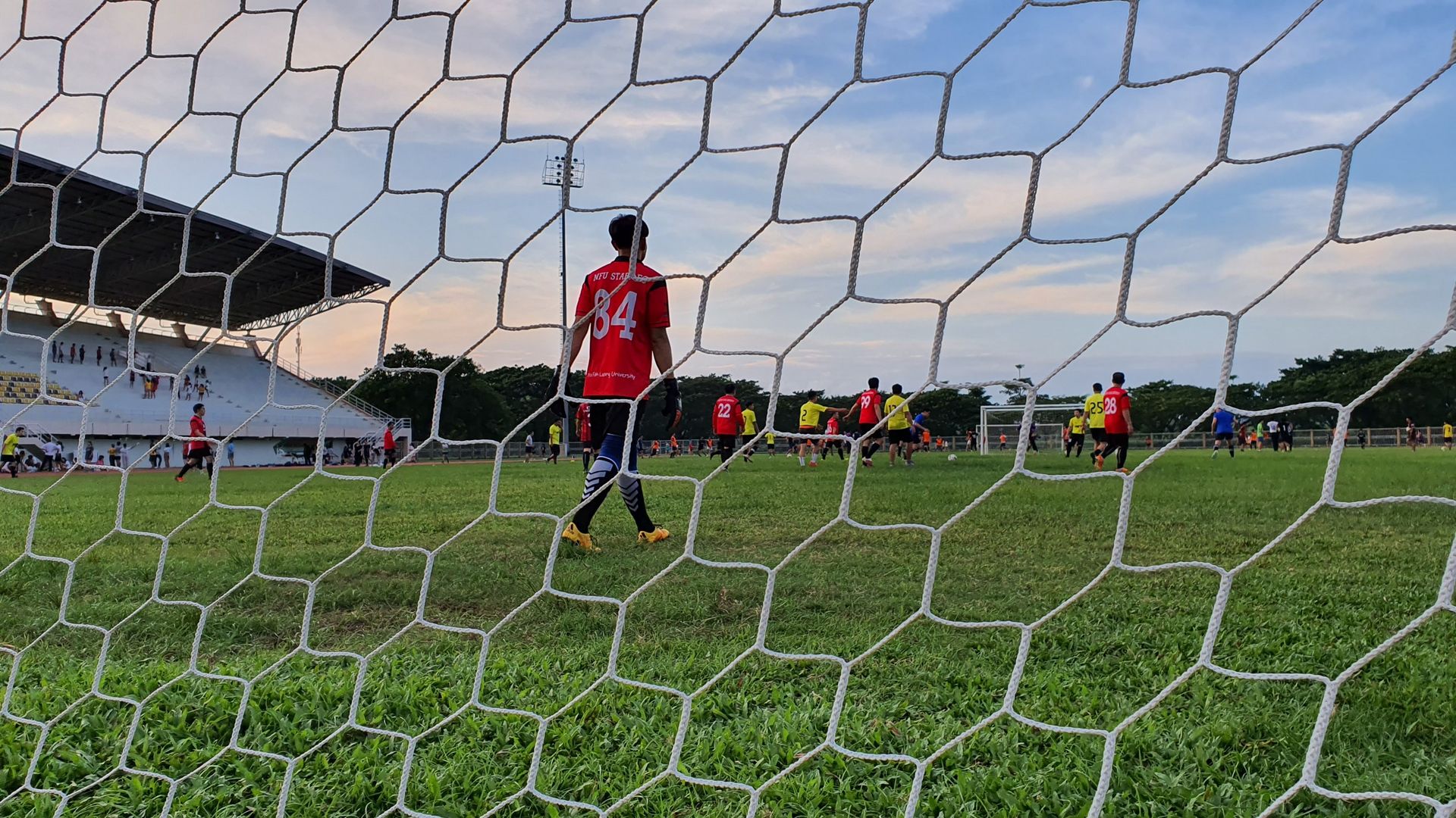 MFU News : MFU_football__4_.jpg