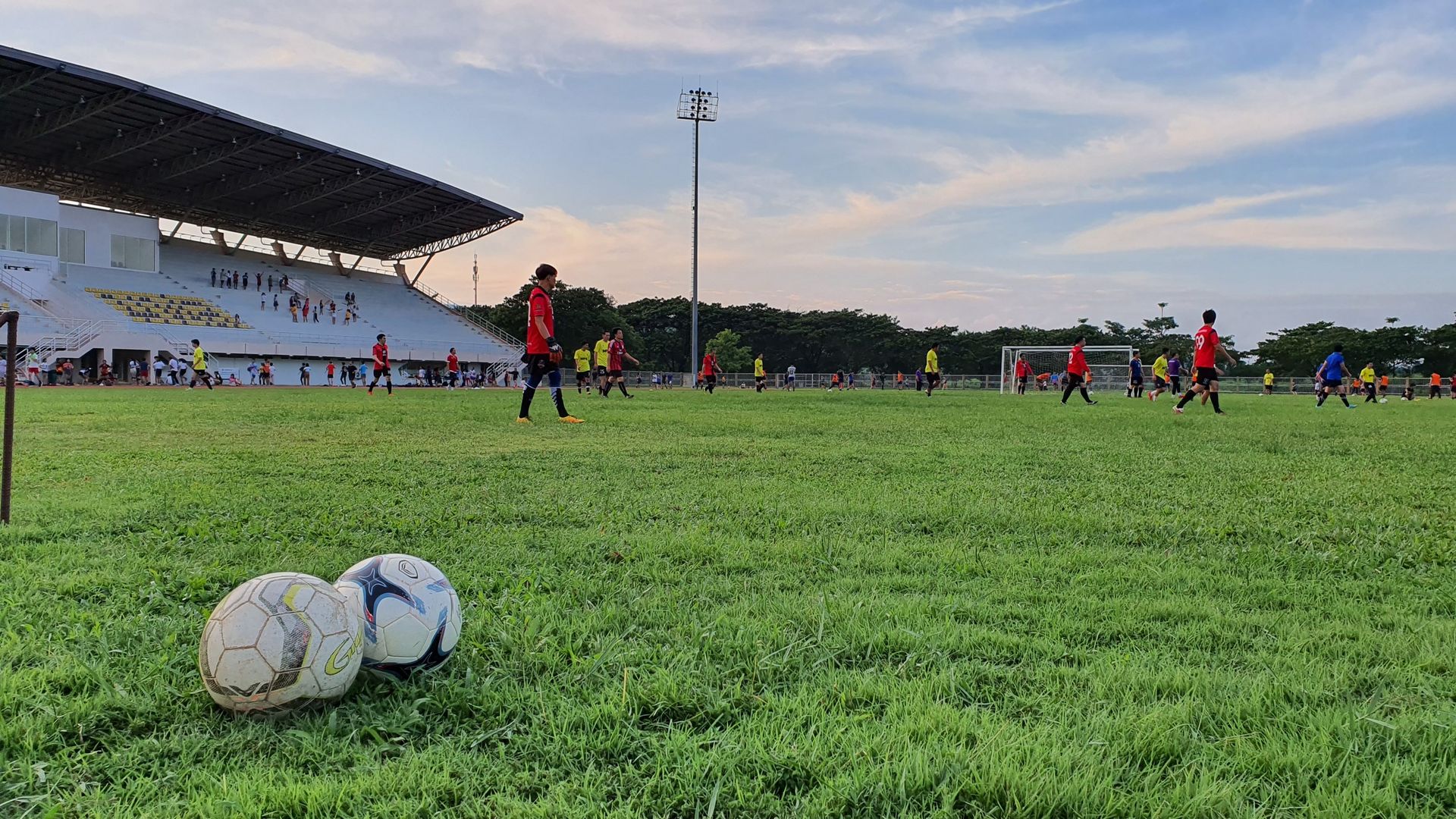 MFU News : MFU_football__5_.jpg