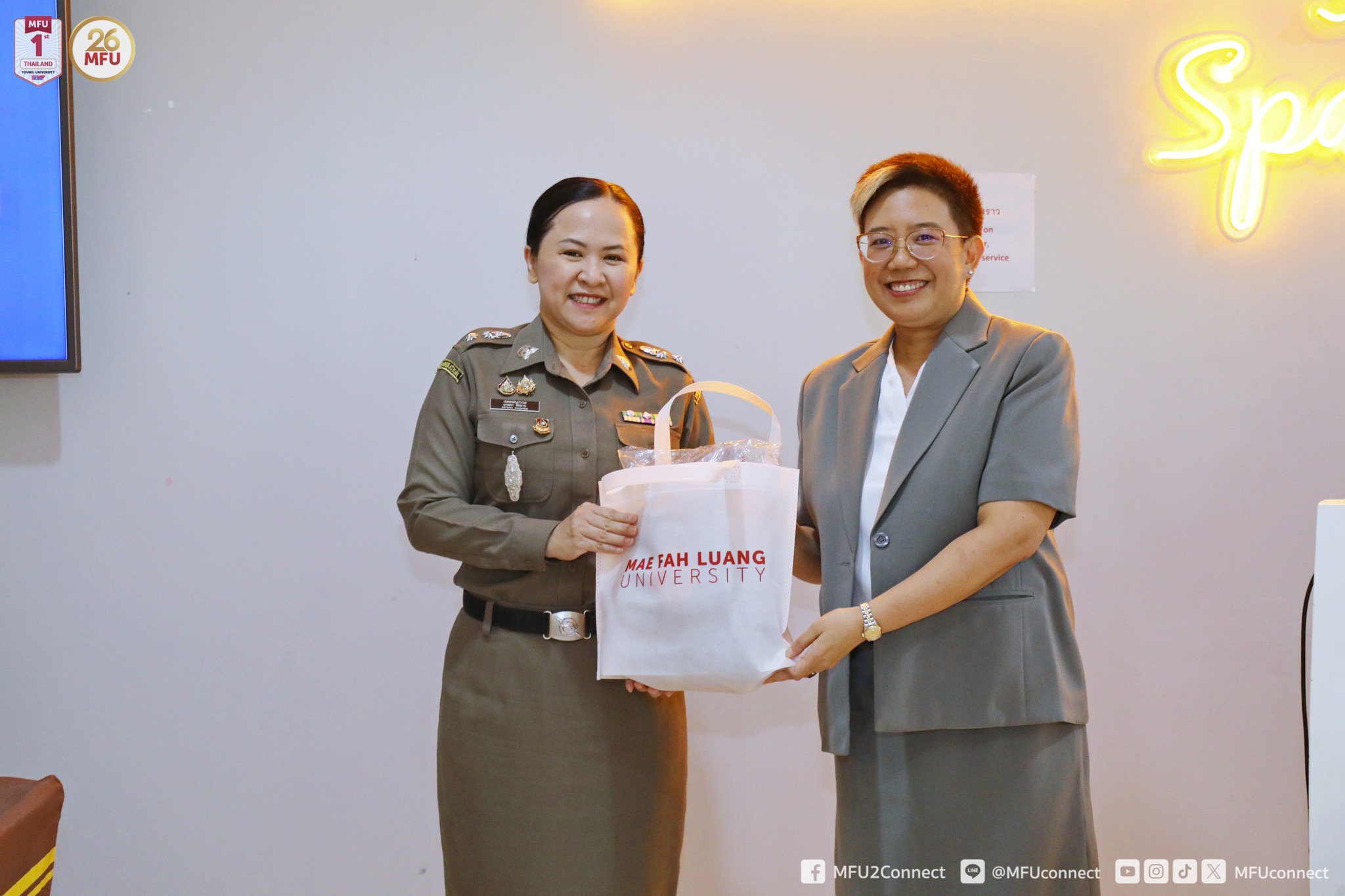 MFU News : MFU_Immigration_Talk__10_.jpg